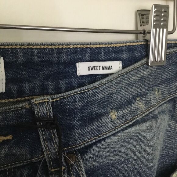 NWT William Rast Sweet Mama cropped, distressed Jeans Size 28 flower buds sewn - Picture 6 of 8